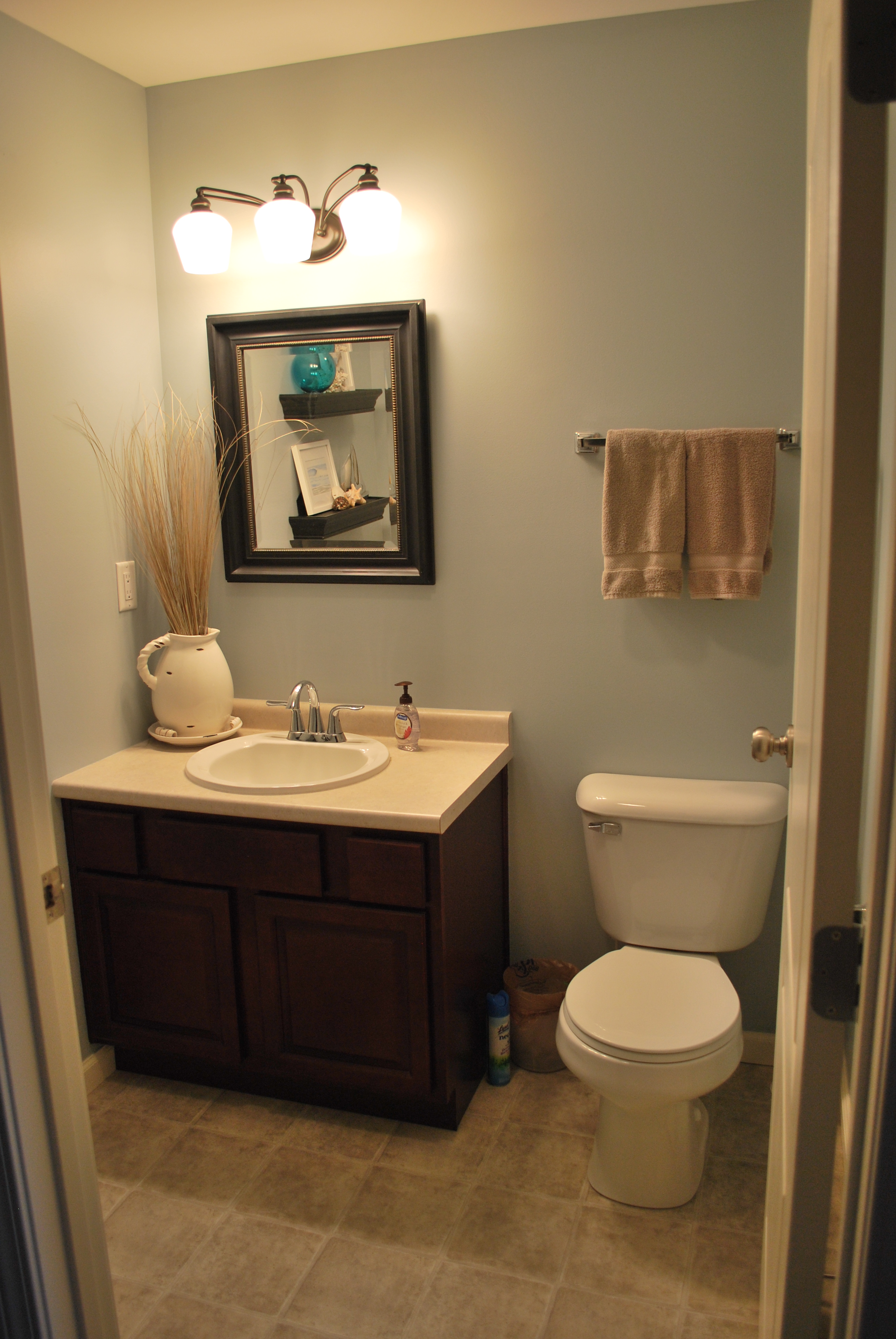 half-bathroom-design-large-and-beautiful-photos-photo-to-select-half