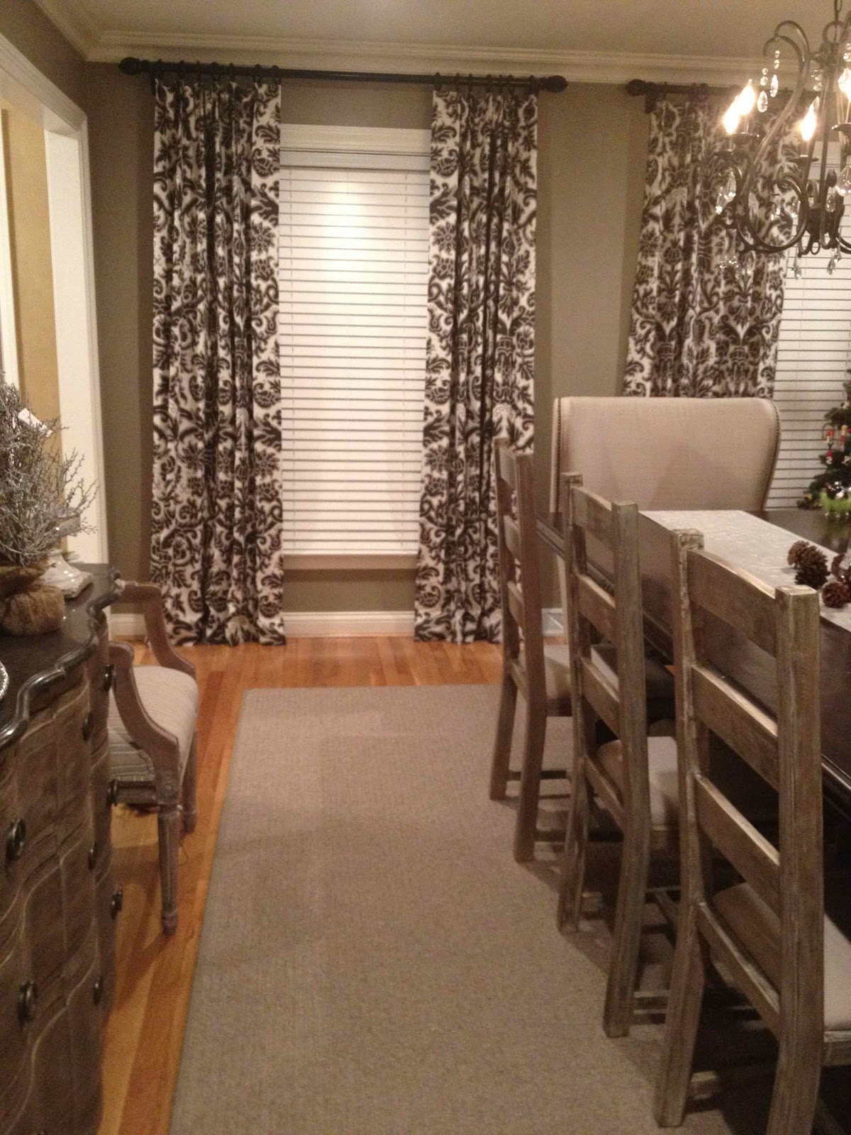 area rug for dining room photo - 1
