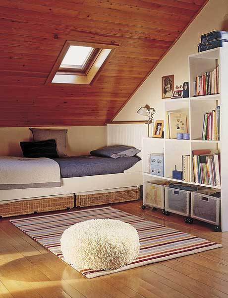 attic bedroom design photo - 1