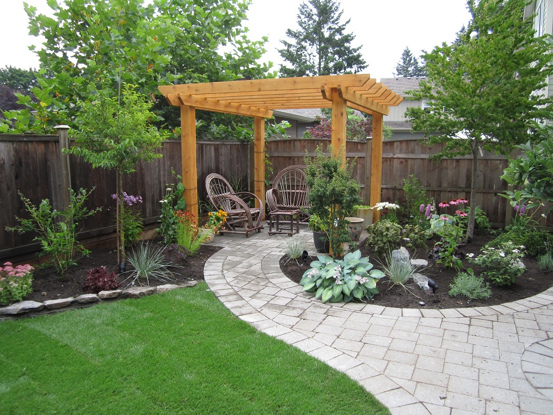 backyard landscaping for dogs photo - 1