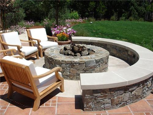 backyard with fire pit landscaping ideas photo - 2