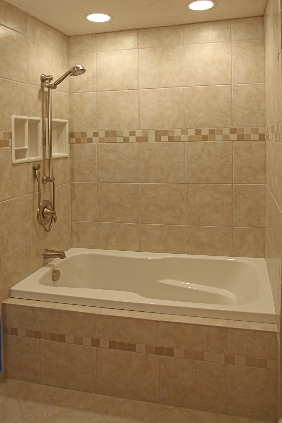 bathroom ceramic tile photo - 1