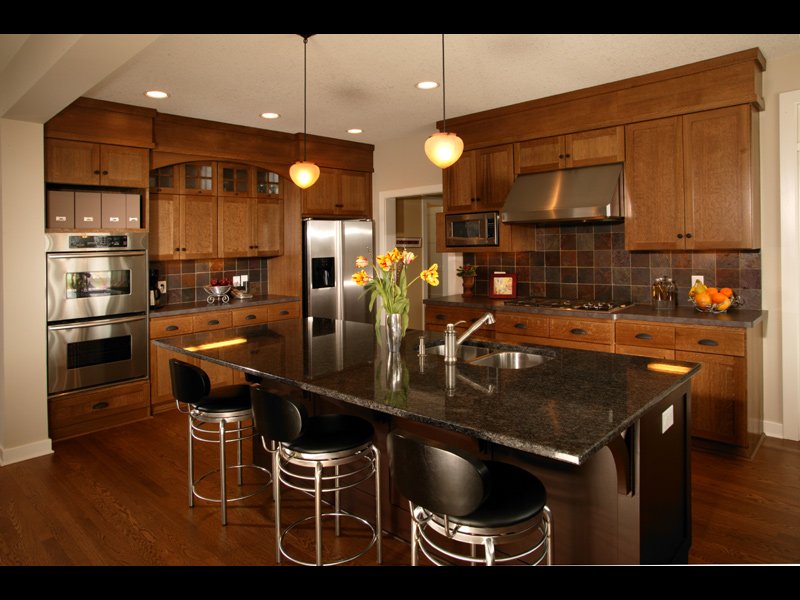 best colors for small kitchens photo - 1