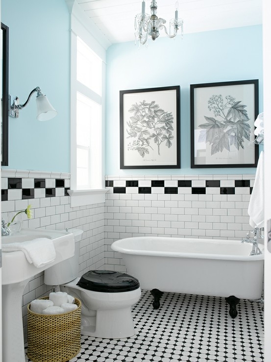 black white tile bathroom photo - 1