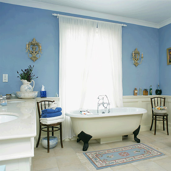 blue bathroom photo - 1