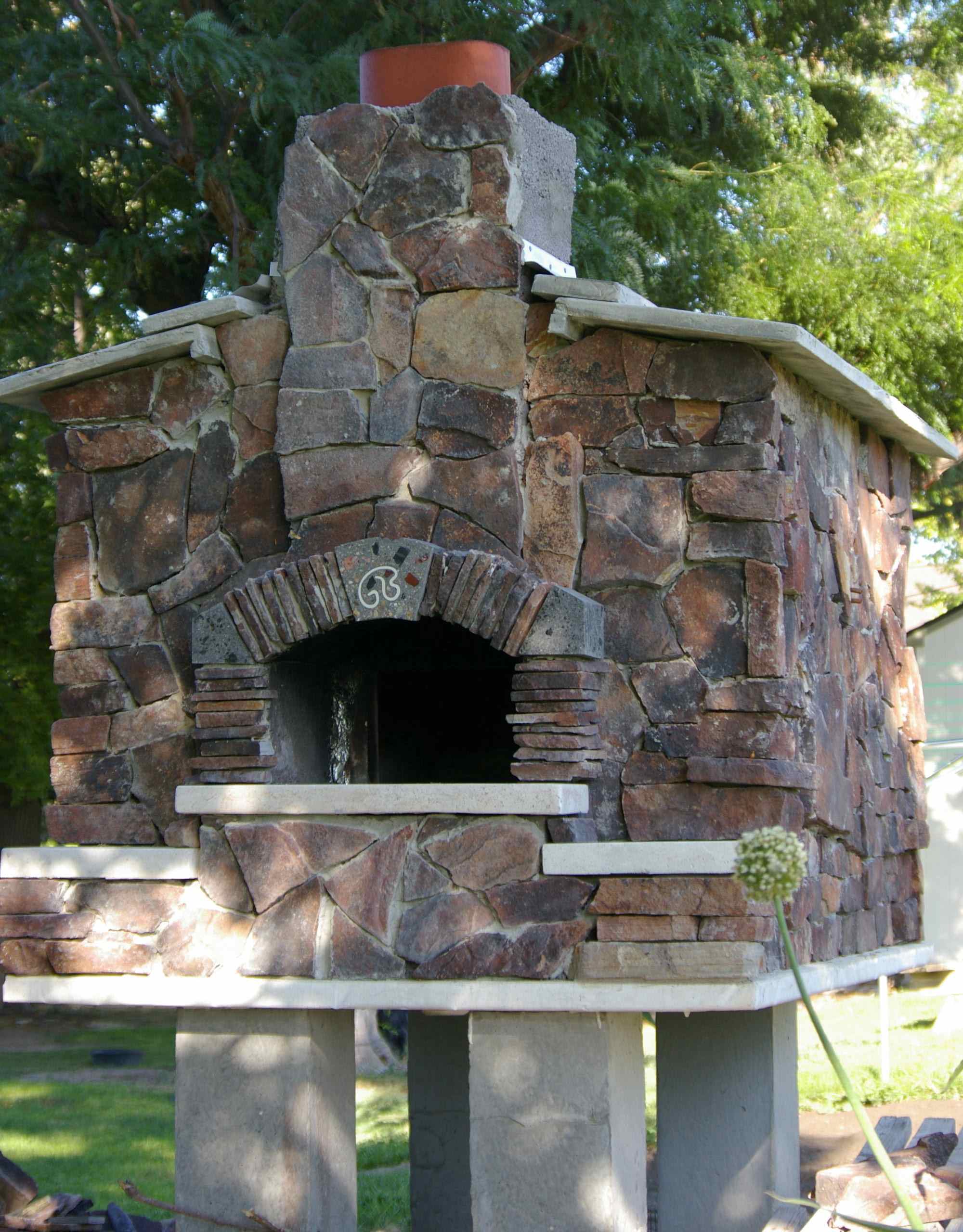 build a brick oven backyard photo - 1