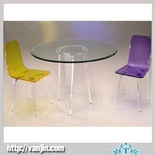 colorful dining table photo - 1