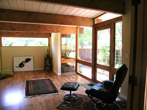 convert garage into living space photo - 2
