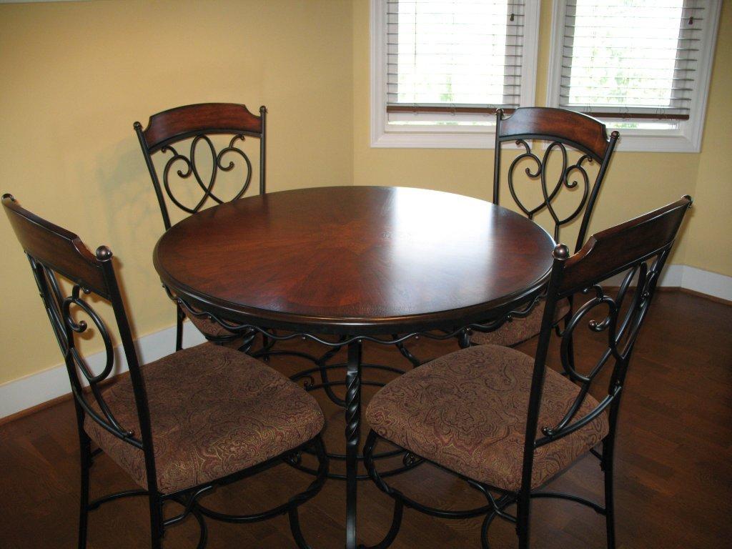 dining room seats photo - 1