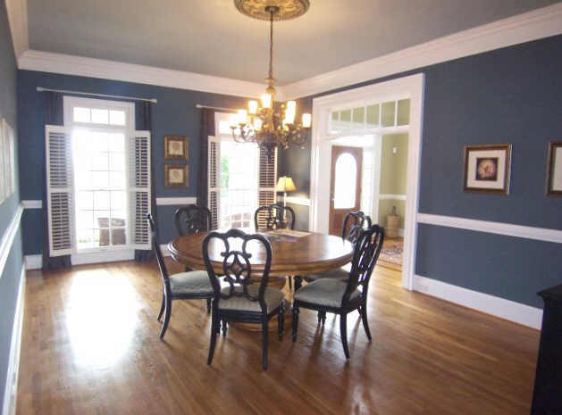 dining rooms with chair rails photo - 2