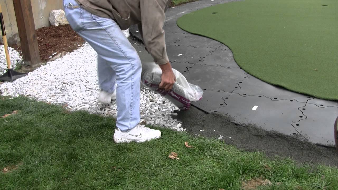 diy backyard putting green photo - 2