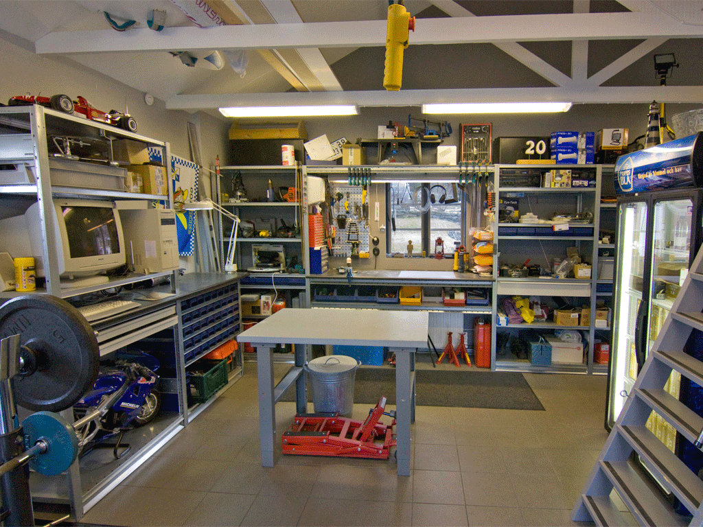 garage shelving solutions photo - 1