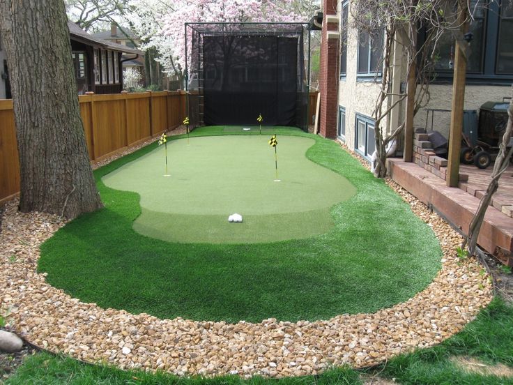 golf putting greens for backyard photo - 2