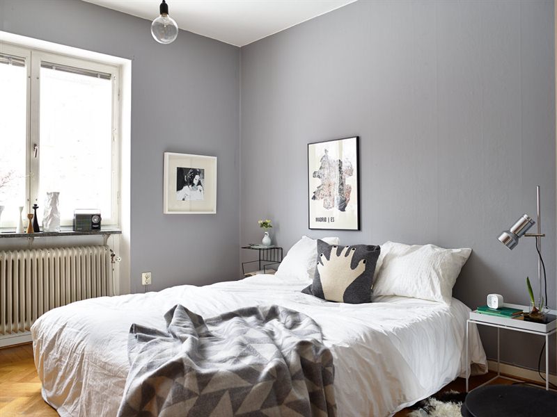 gray walls in bedroom photo - 2