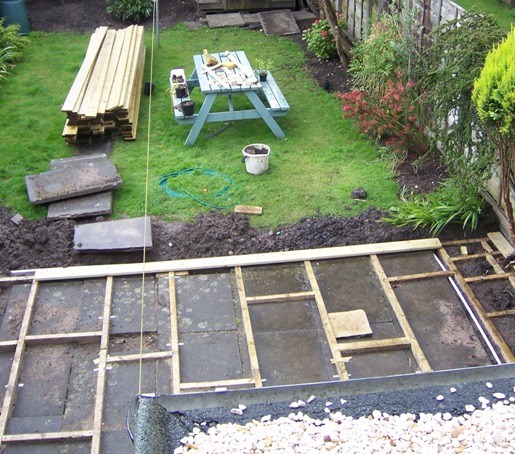 how to build a backyard deck photo - 2