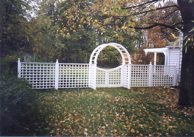 how to fence a garden photo - 1