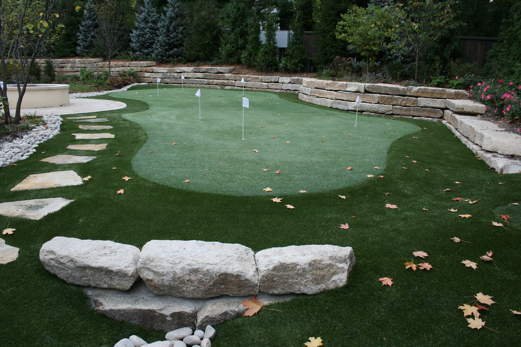 how to make a putting green in your backyard photo - 1