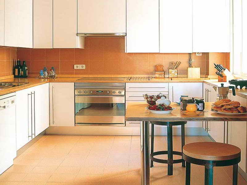 modern kitchen designs for small spaces photo - 2