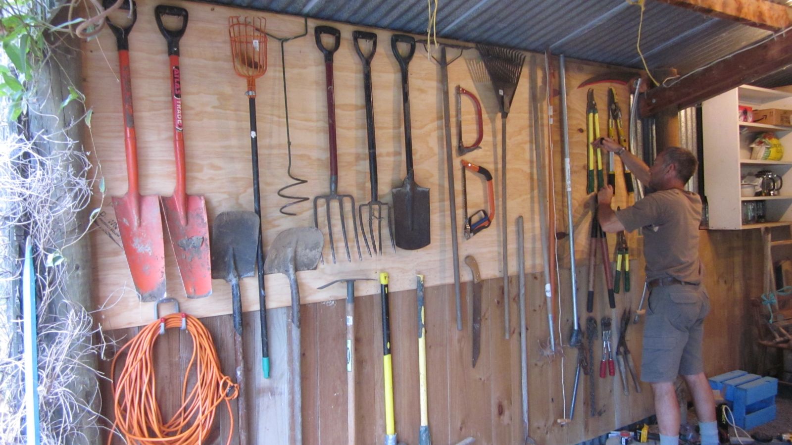 organize tools in garage photo - 2
