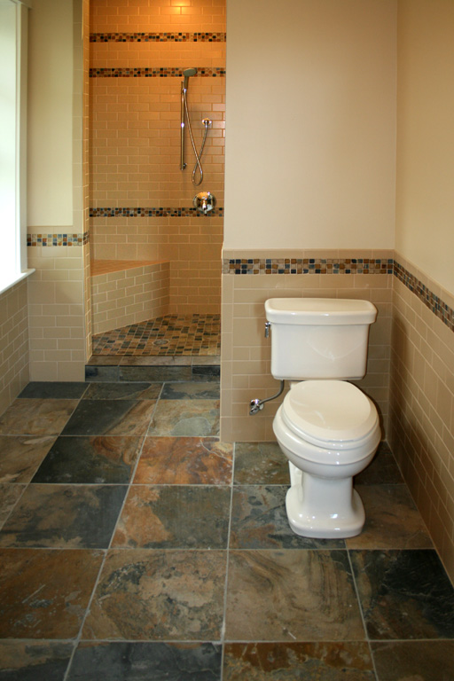 small bathroom tiles photo - 1