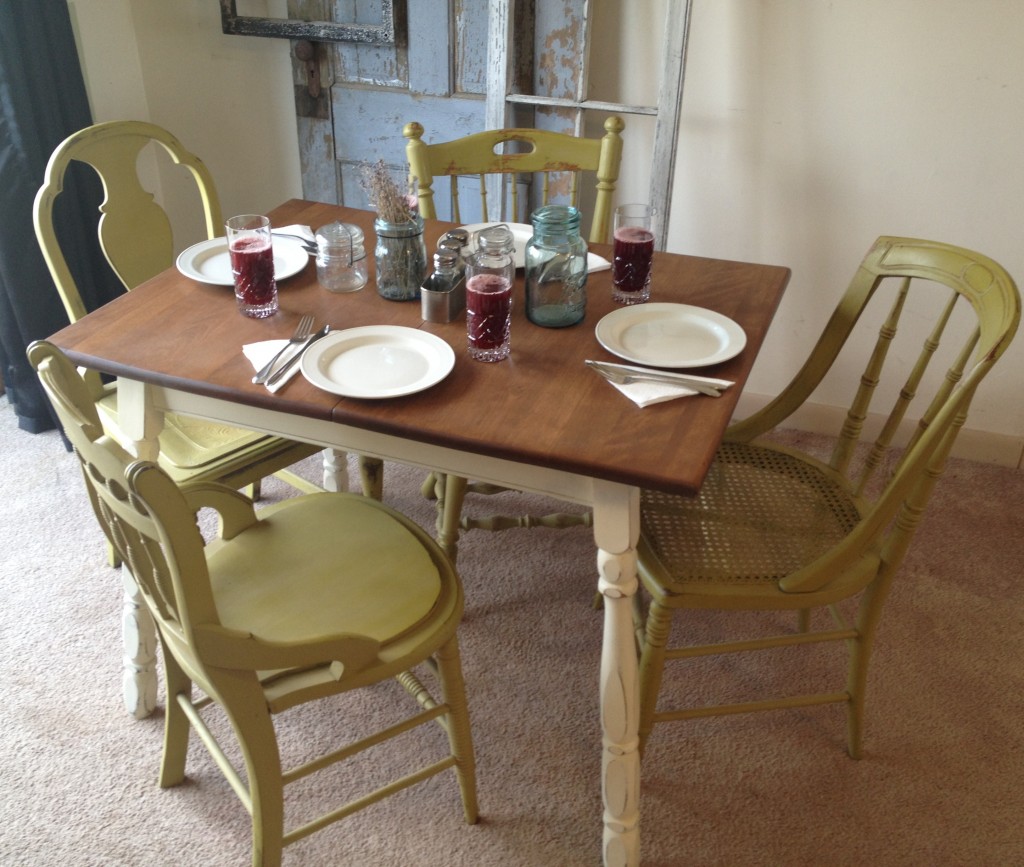 small country kitchen tables photo - 1