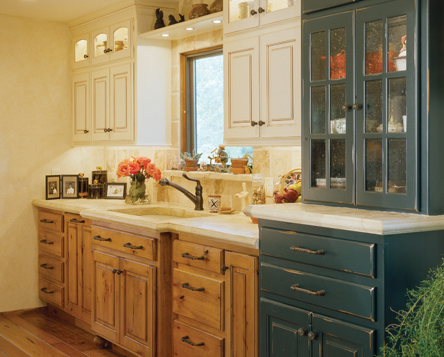 small rustic kitchens photo - 2