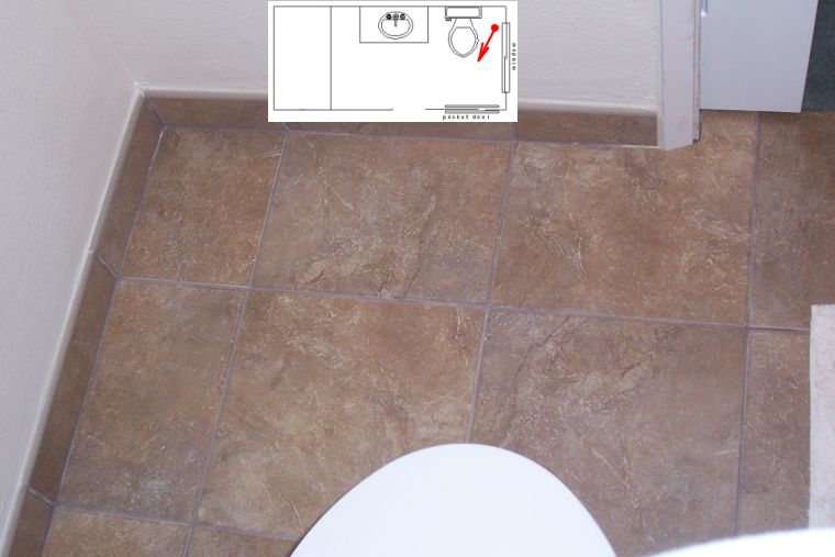 tiling bathroom floor photo - 1